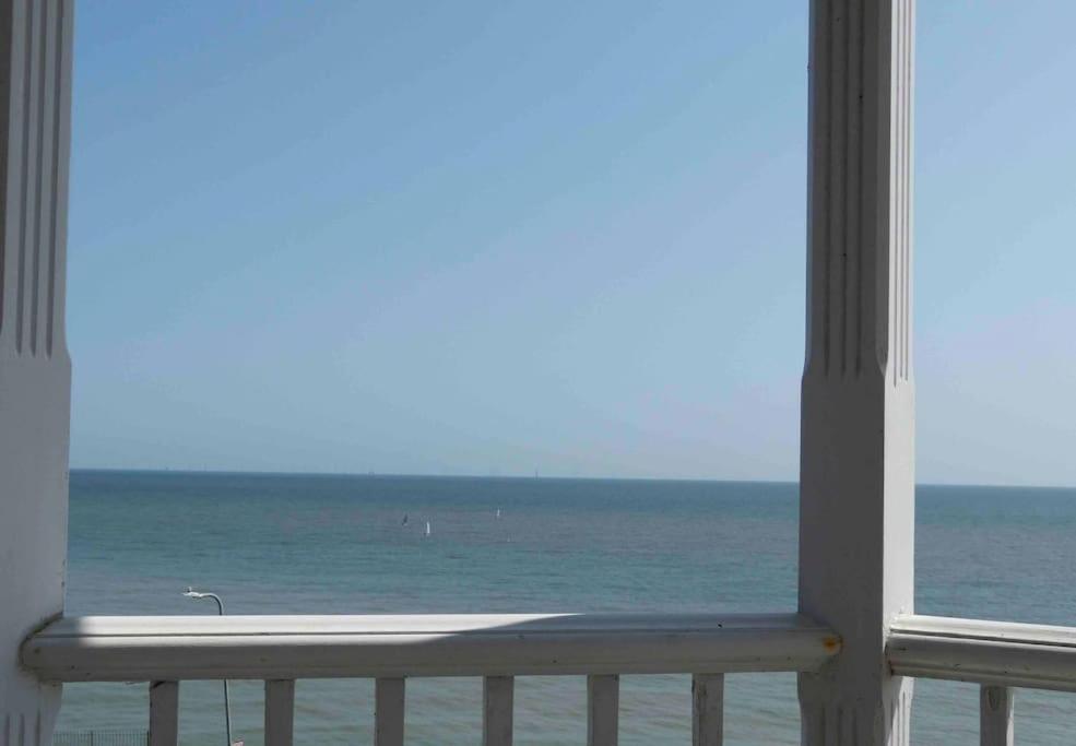 Апартаменты Amazing Sea Views And Much More…. Бродстейрс Экстерьер фото